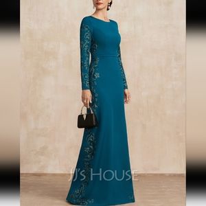 JJSHOUSE scoop neck floor length stretched dress with appliques lace